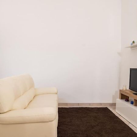 Susu Apartment برينديسي المظهر الخارجي الصورة
