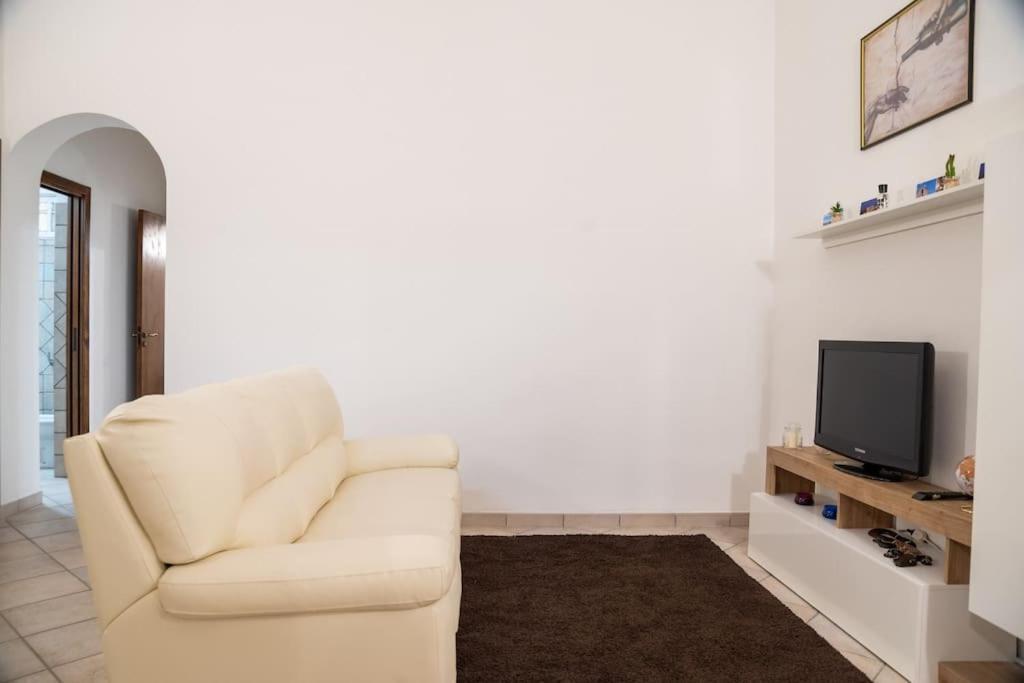 Susu Apartment برينديسي المظهر الخارجي الصورة