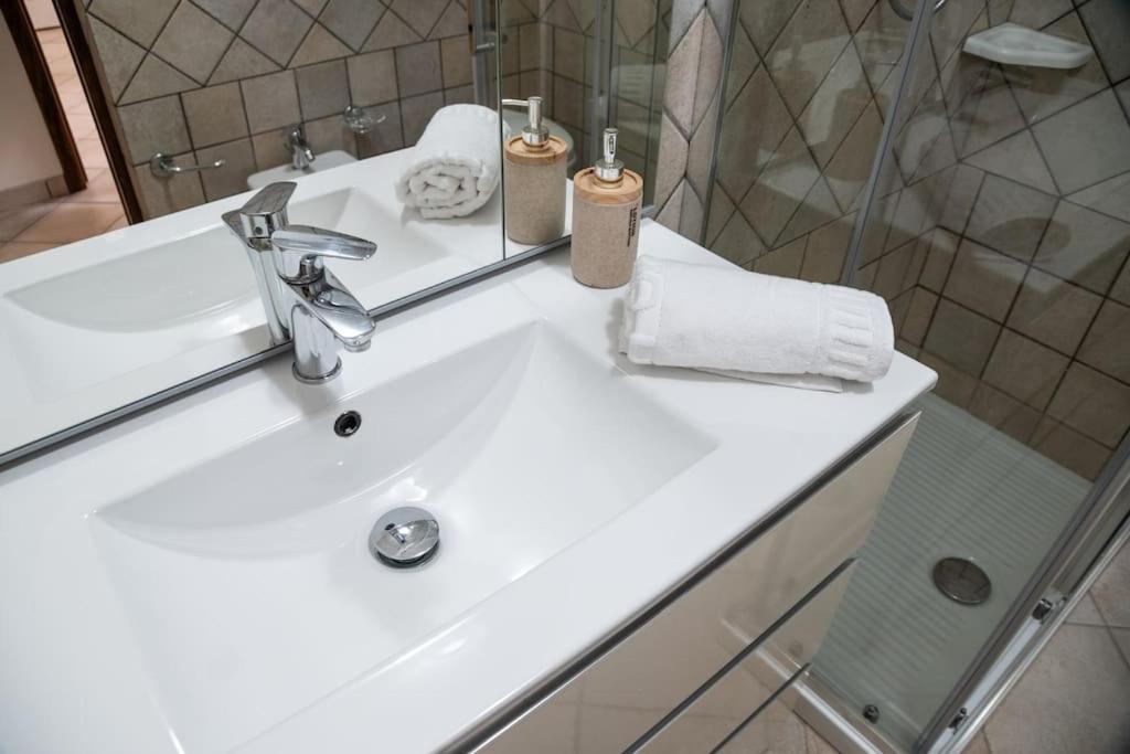Susu Apartment برينديسي المظهر الخارجي الصورة